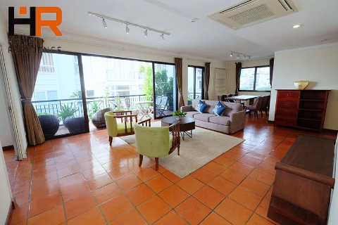 Elegant 03 bedroom apartment with large balcony in Truc Bach, Ba Dinh dist