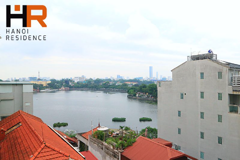 Lake view & Bright one bedroom apartment with balcony in Truc Bach