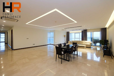 Large sized 04 bedrooms apartment in L2 building Ciputra, Ha Noi