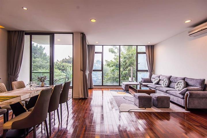 Beautiful lake view 2 bedroom serviced apartment for rent on Quang Khanh street