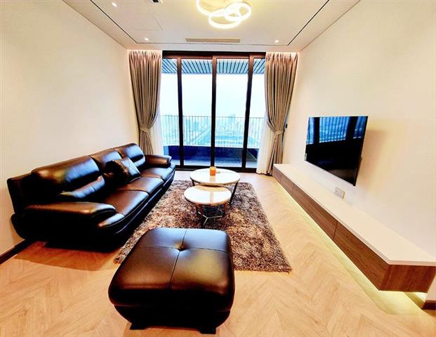 Lake view 4 bedroom apartment for rent in Han Jardin tower in Hanoi Diplomatic Complex