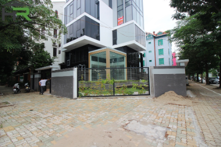 Beautiful office villa for rent in Vuon Dao Villas, near Ciputra