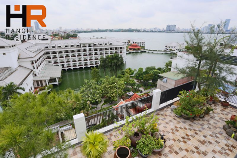 Two bedrooms apartment with beautiful roof terrace & view in Westlake
