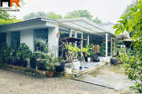 Gadern 2 bedroom house for rent in Tay Ho, near Truc Bach with huge yard