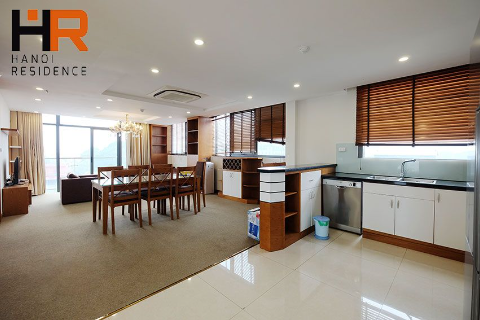Spacious high floor apartment with 03 bedrooms in Truc Bach area