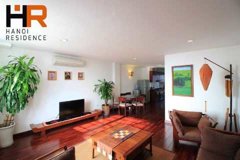 Duplex apartment in Truc Bach for rent, 03 bedrooms, lake view and furnished