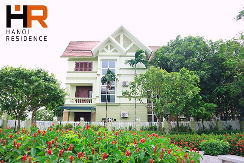 Ciputra corner villa, river view, newly renovation, big yard & 5 beds