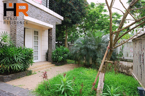 Swimming pool & corner villa for rent in Ciputra with 4 beds & garden