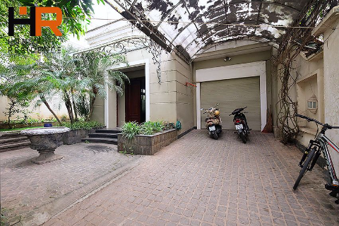 Large garden villa 05 beds, fully furnished for rent in block C Ciputra