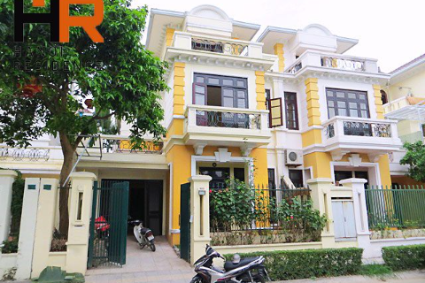 Unfurnished villa 05 bedrooms for rent in Ciputra, near UNIS school