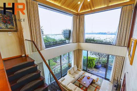 Amazing Lake-view Penthouse apartment 02 bebs for rent in Tay Ho dist