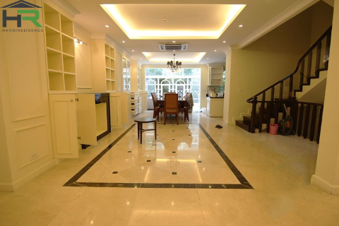 Renovated 5 bedroom house for rent in Quang An - Tay Ho, car direct access