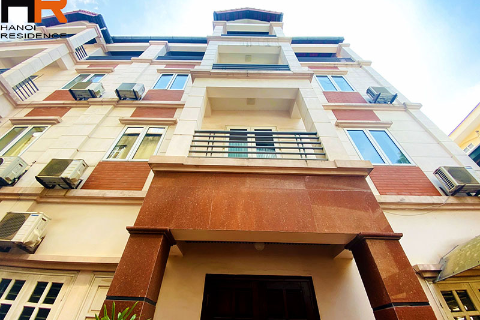 5 Bedrooms House with Little Yard for Rent in Tay Ho