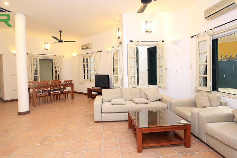 A European- Styled 3floor House with a Little Yard for rent in Xuan Dieu st 