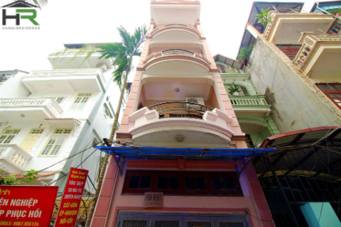 Spacious 5-bedroom with Balcony for rent on Dang Thai Mai street 