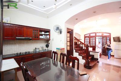 04 bedroom house on Van Cao St, near Westlake, walking to Lotte Center and Vincom