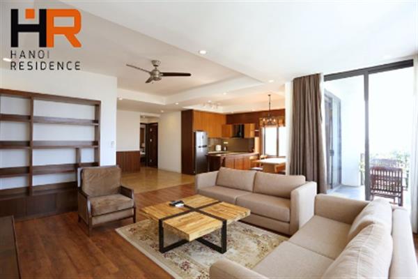 High floor & Lake view apartment 03 beds for ren on Dang Thai Mai street