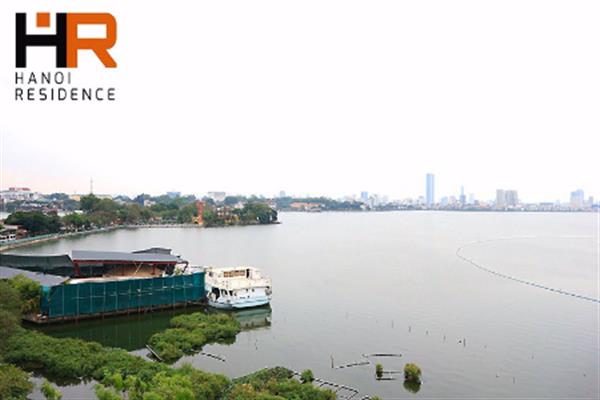 Lake view 01 bedroom apartment for rent near Hanoi Club