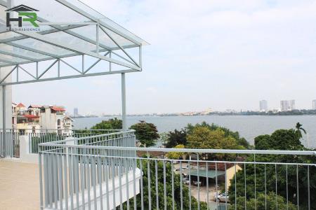 Lake view, modern 3bedroom house in South of Tay Ho, near Ba Dinh