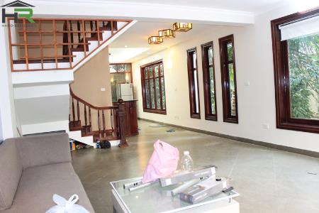 Modern 5 ensuite bedroom house for rent in Tay Ho with garden