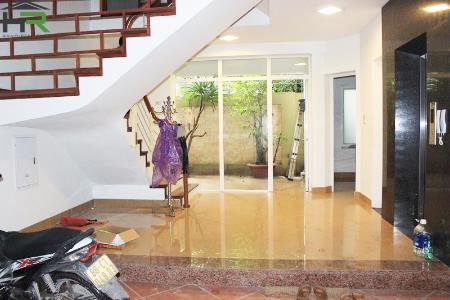 New 5 bedroom house for rent with elevator and lake view terrace