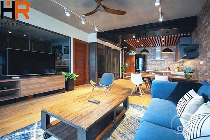 Gorgeous 2 bedroom apartment in D' Le Roi Solei Premium Suites, high floor.