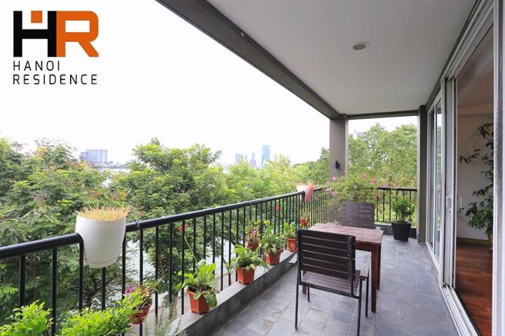 Lake view 03 beds serviced apartment with modern furnished on Quang Khanh st