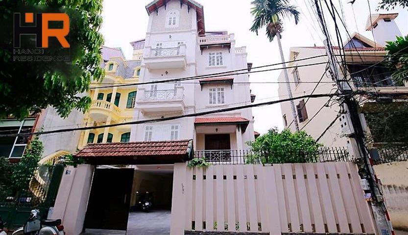 Unfurnished villa with 05 bedrooms, swimming pool, big yard for rent in To Ngoc Van street