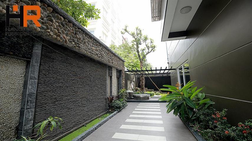 Gorgeous 5 floor villa with plenty of space and luxurious design for rent in Tay Ho 