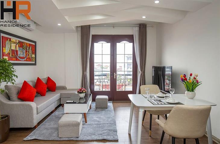 1 bedroom serviced apartment with a beautiful balcony for rent in Dao Tan, Ba Dinh 