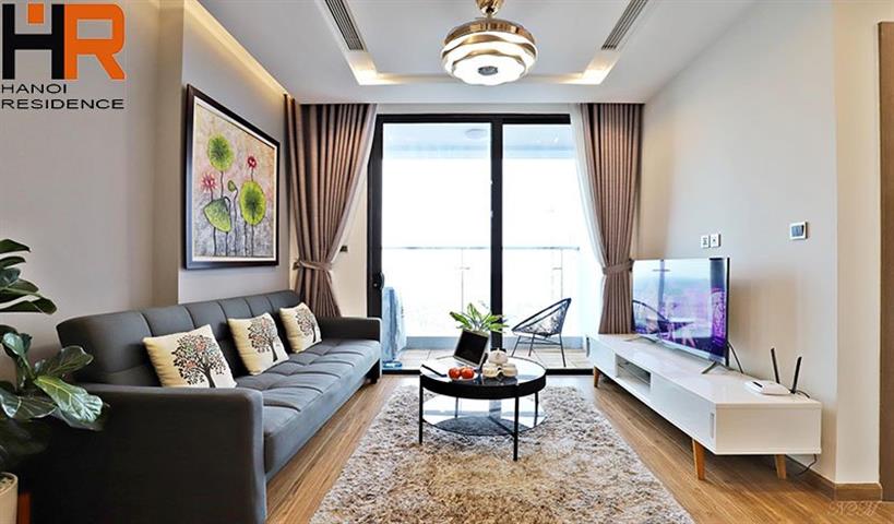 Fully furnished 2 bedroom apartment with nice design for rent in Vinhomes Metropolis 