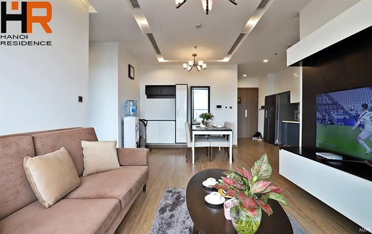Middle floor: 2 bedroom apartment for rent in Vinhomes Metropolis with nice design and city view 