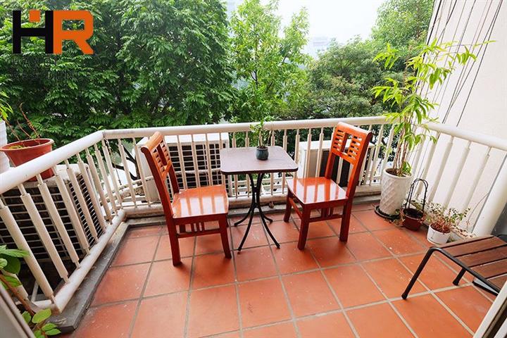 Spacious apartment 03 beds with balcony & lake view in Truc Bach