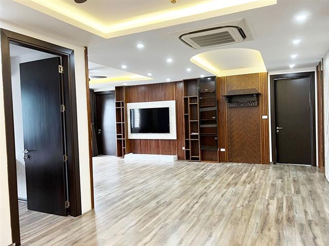 Quality apartment for rent in Ciputra, block G, 150m2, 3 bedrooms, furnished