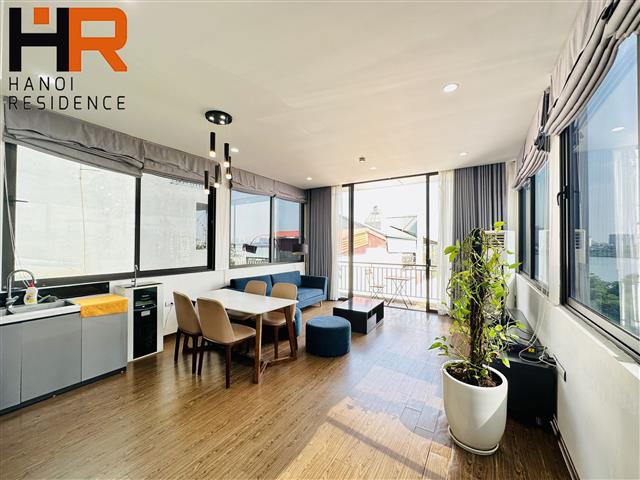 Top-floor & Lake view 01 bed apartment for rent in Nhat Chieu, Tay Ho dist