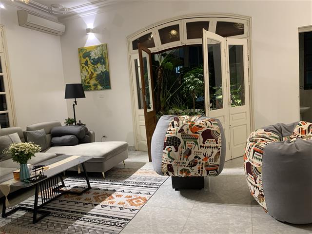 Pretty 3 bedroom house for rent on Dang Thai Mai street in Tay Ho district