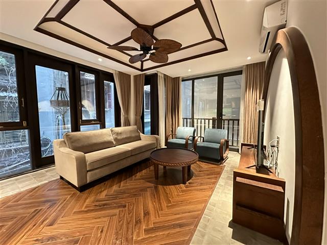 Beautiful 3 bedroom apartment for rent on To Ngoc Van street
