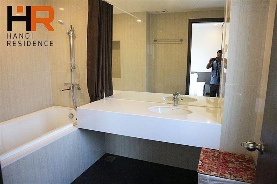 apartment for rent in hanoi 18 bathroom 1 result 08673