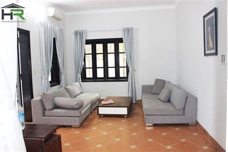 img 7933 13600